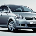 Toyota_Corolla_Verso_2